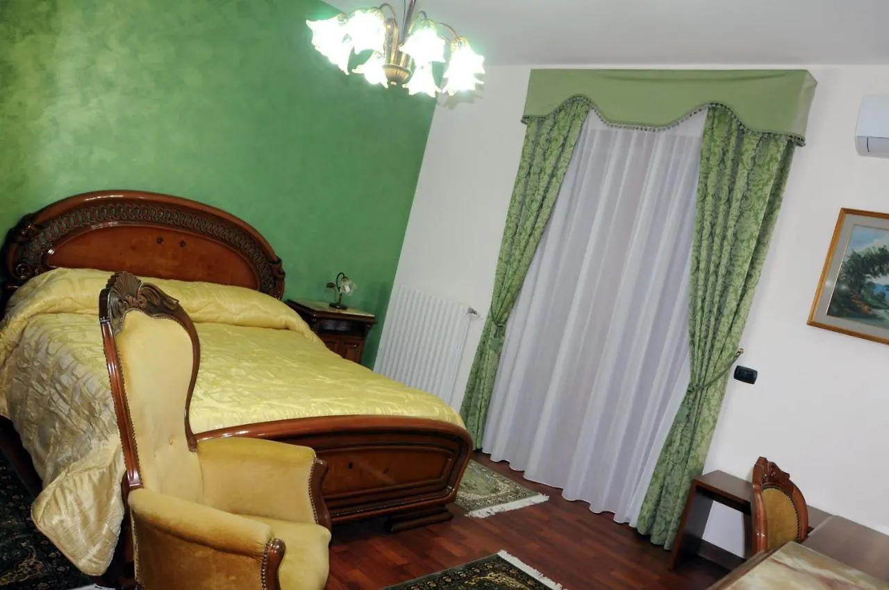 Il Diamante Bed & Breakfast Nissoria 0*,  Italy